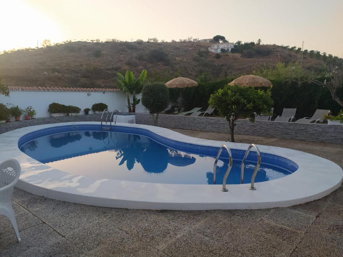Villa Candela En Benajarafe Piscina Privada Exterior photo